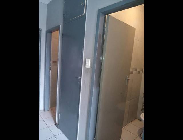 3 BEDROOM APARTMENT FOR SALE IN SUNNYSIDE